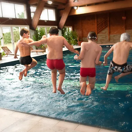 Hotel Les Vallees Labellemontagne Ла-Бресс