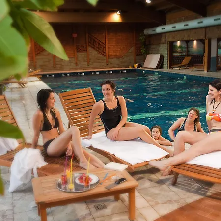 Hotel Les Vallees Labellemontagne Апарт-отель Ла-Бресс