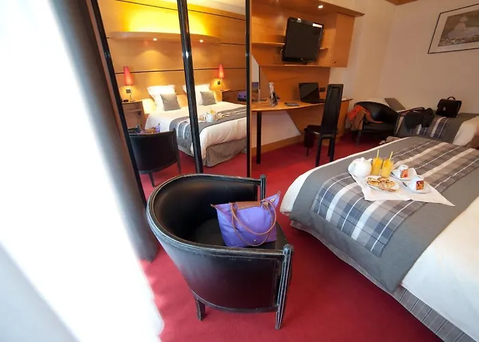 Hotel Les Vallees Labellemontagne Ла-Бресс