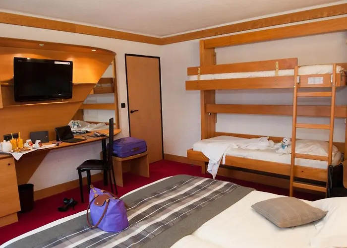 Hotel Les Vallees Labellemontagne Ла-Бресс