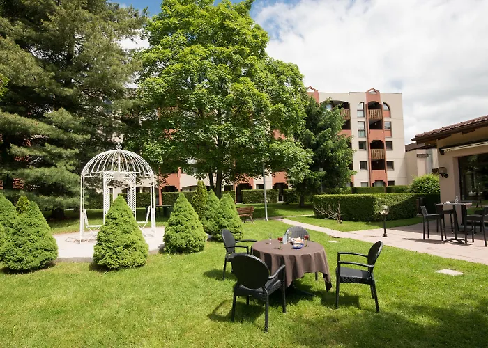 Hotel Les Vallees Labellemontagne 4*