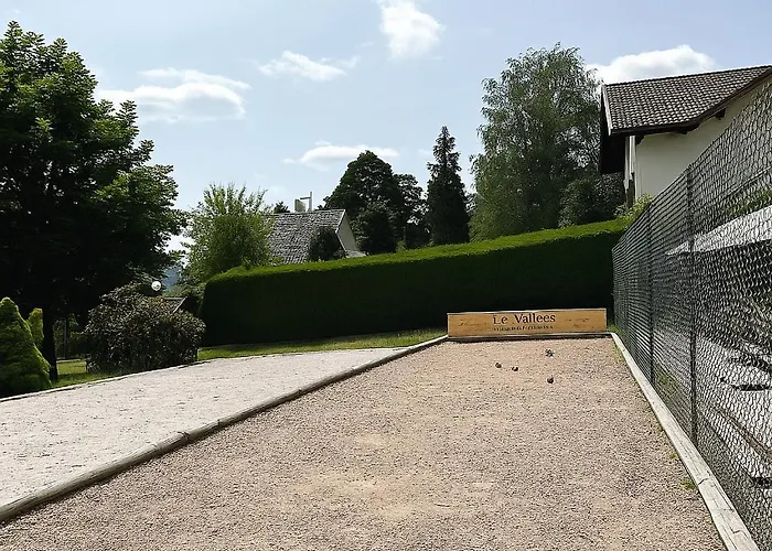 Hotel Les Vallees Labellemontagne Ла-Бресс